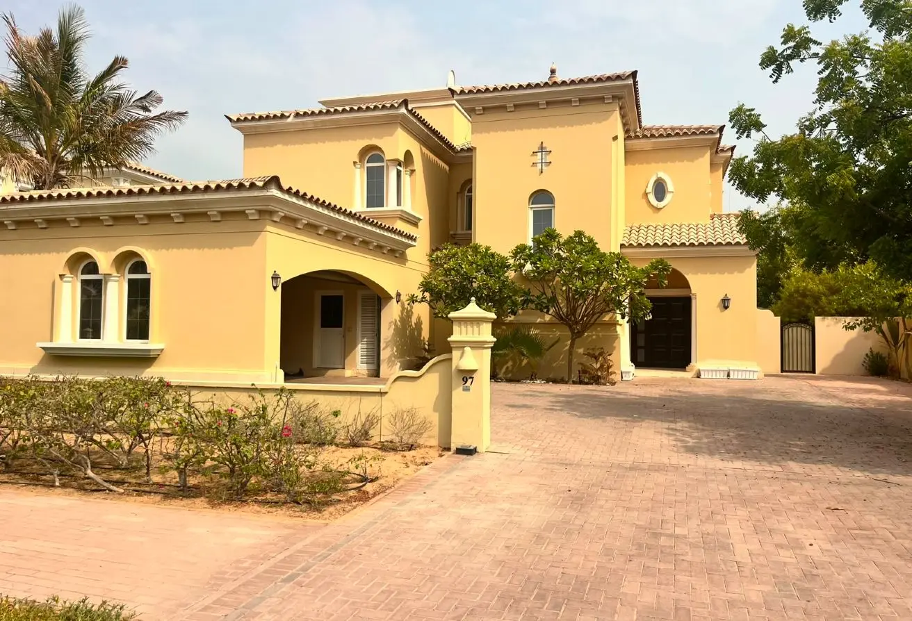 3 BR Villa M1-type For Sale with Pool & Garden 3