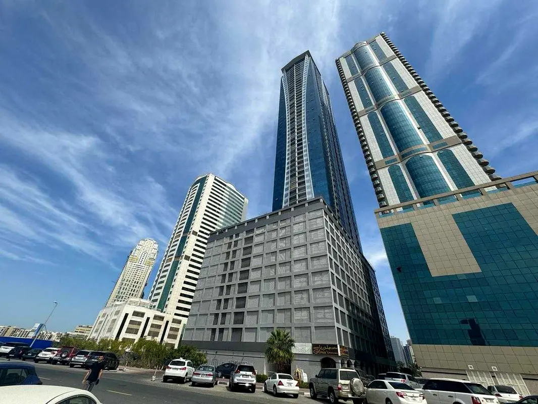 Full Floors - 114 - Al Majaz